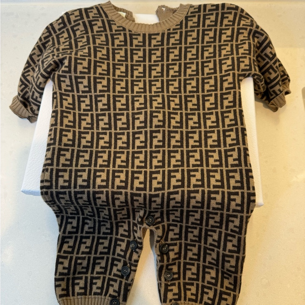 Fendi Tan and Black Logo Knit